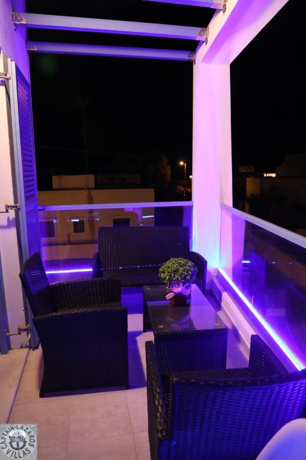 Captain Lazaros Villa: Black Beach Resort with Pool and Sea View Perissa  Exterior photo
