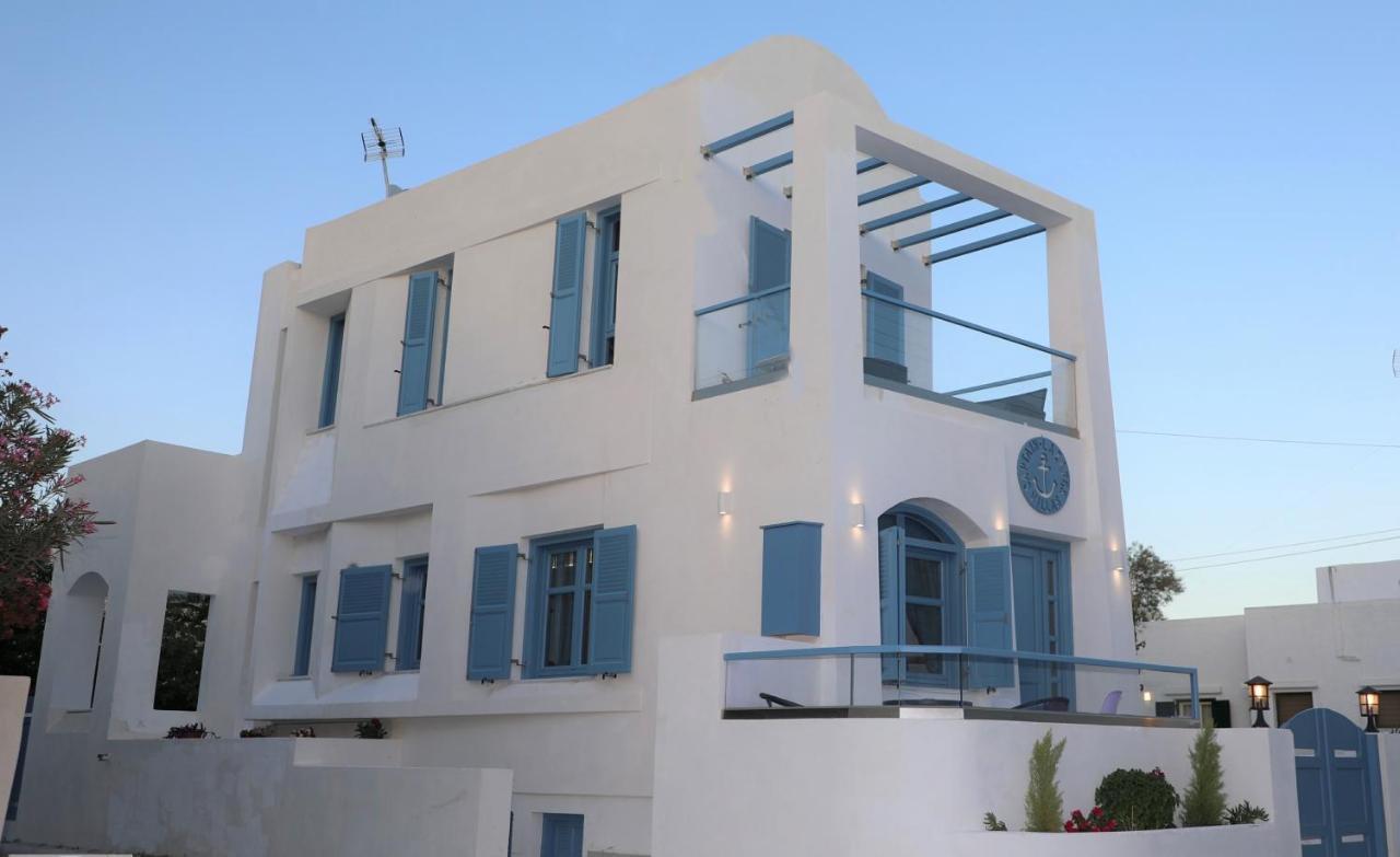 Captain Lazaros Villa: Black Beach Resort with Pool and Sea View Perissa  Exterior photo